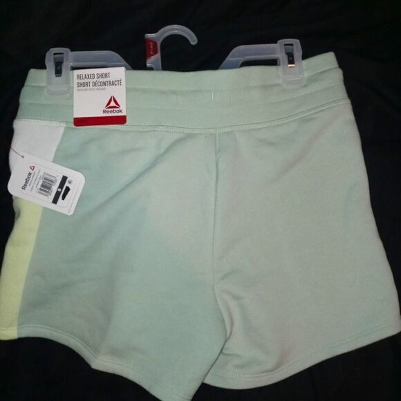 Reebok shorts 🩳 - Picture 3 of 9